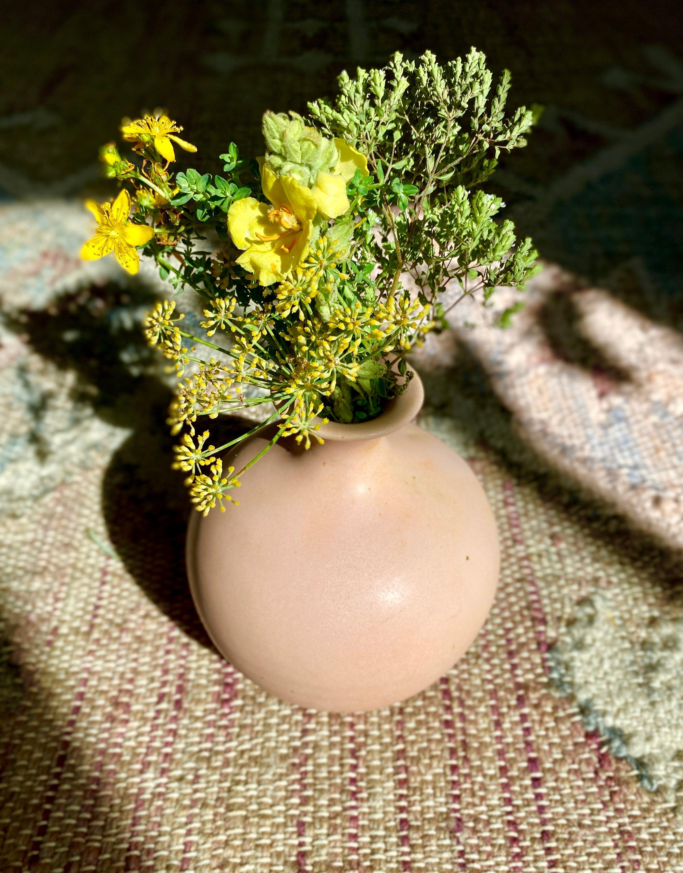 Pink/peach bud vase No. 3 - Dana Chieco Studio