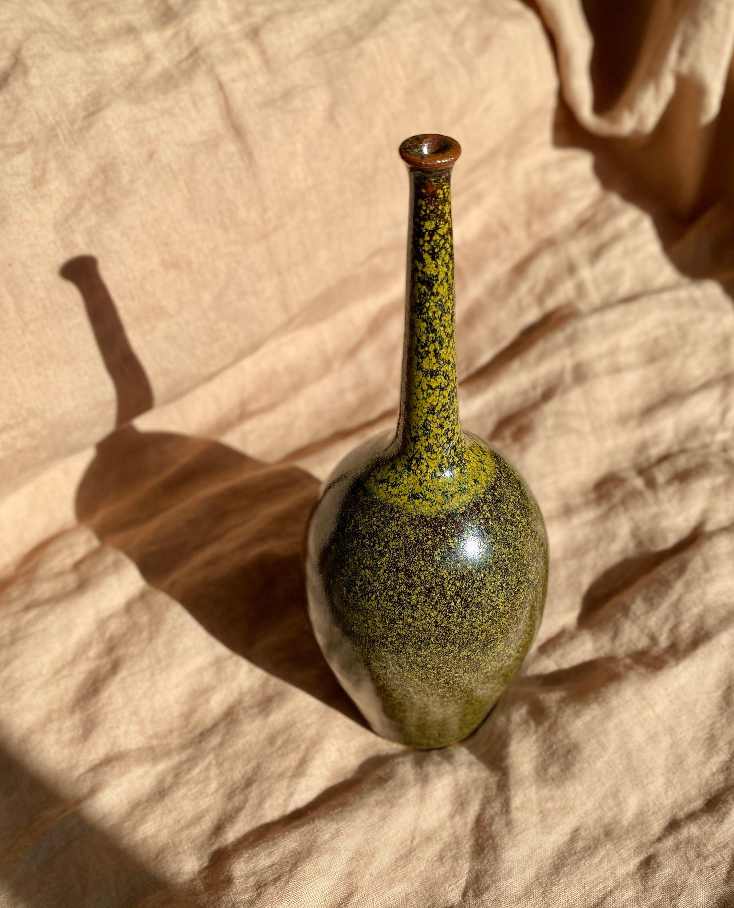 "Tea dust" glazed skinny neck - Dana Chieco Studio