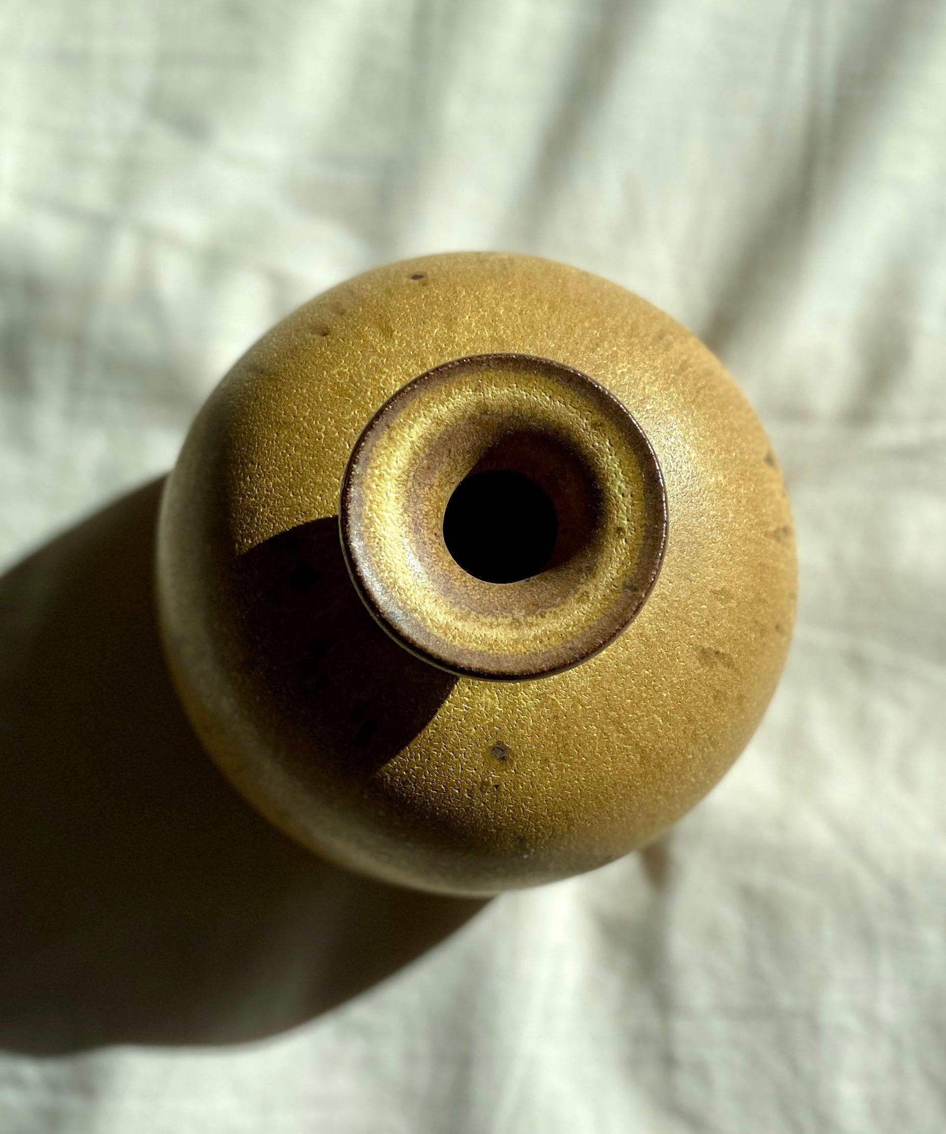 Warm yellow vase No. 1 - Dana Chieco Studio
