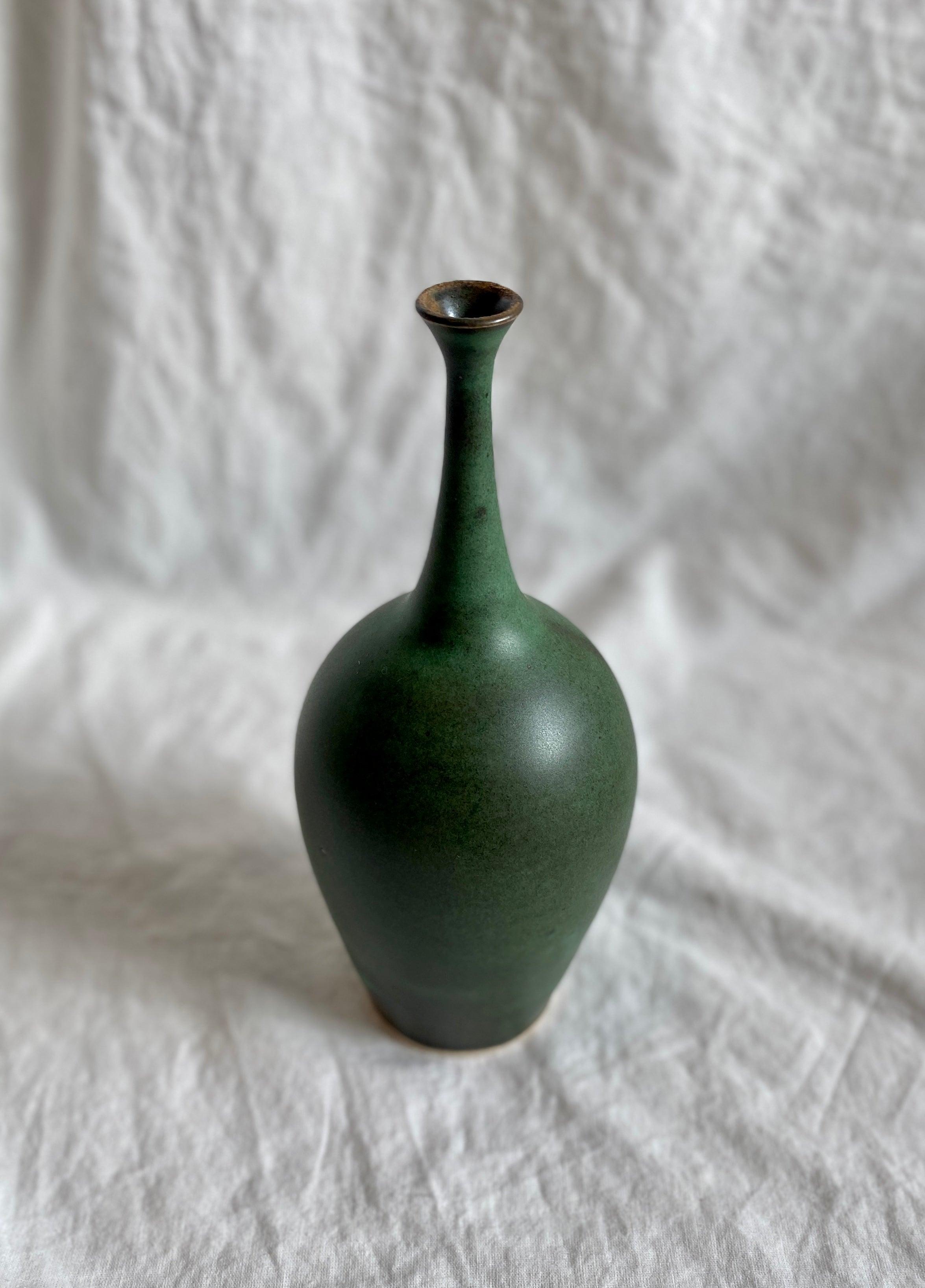 Green bottleneck no. 18 - Dana Chieco Studio