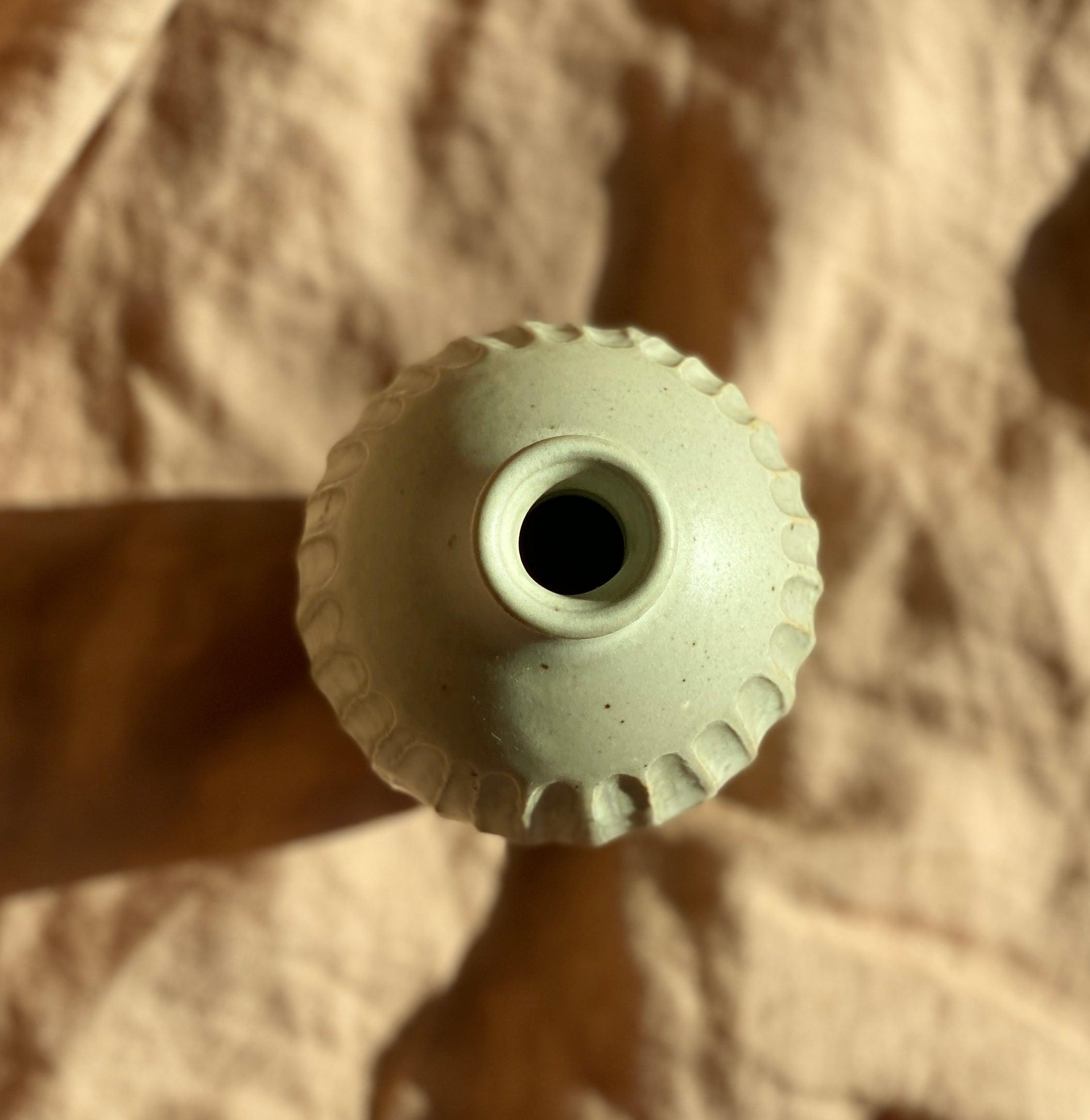 Matte white carved vase No. 2 - Dana Chieco Studio