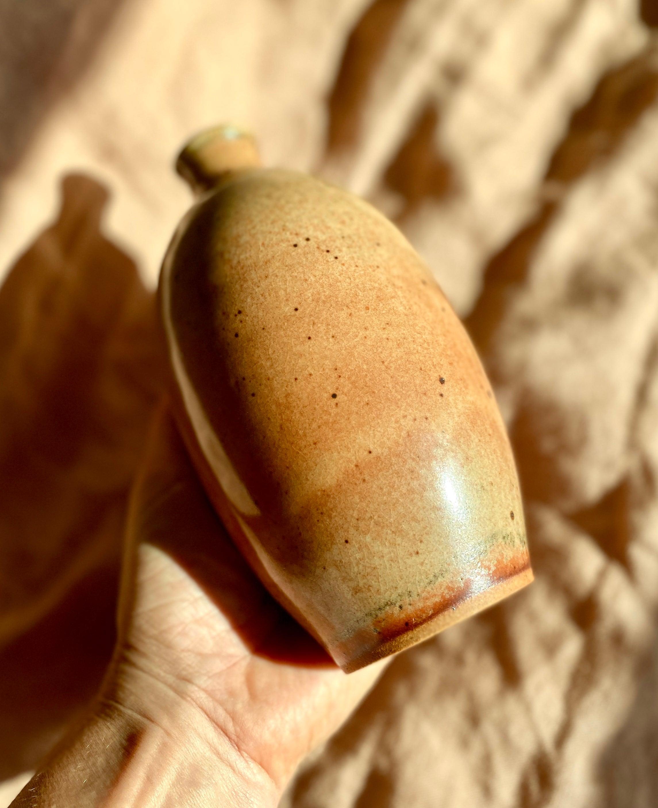 Shino rustic vase No. 10 - Dana Chieco Studio