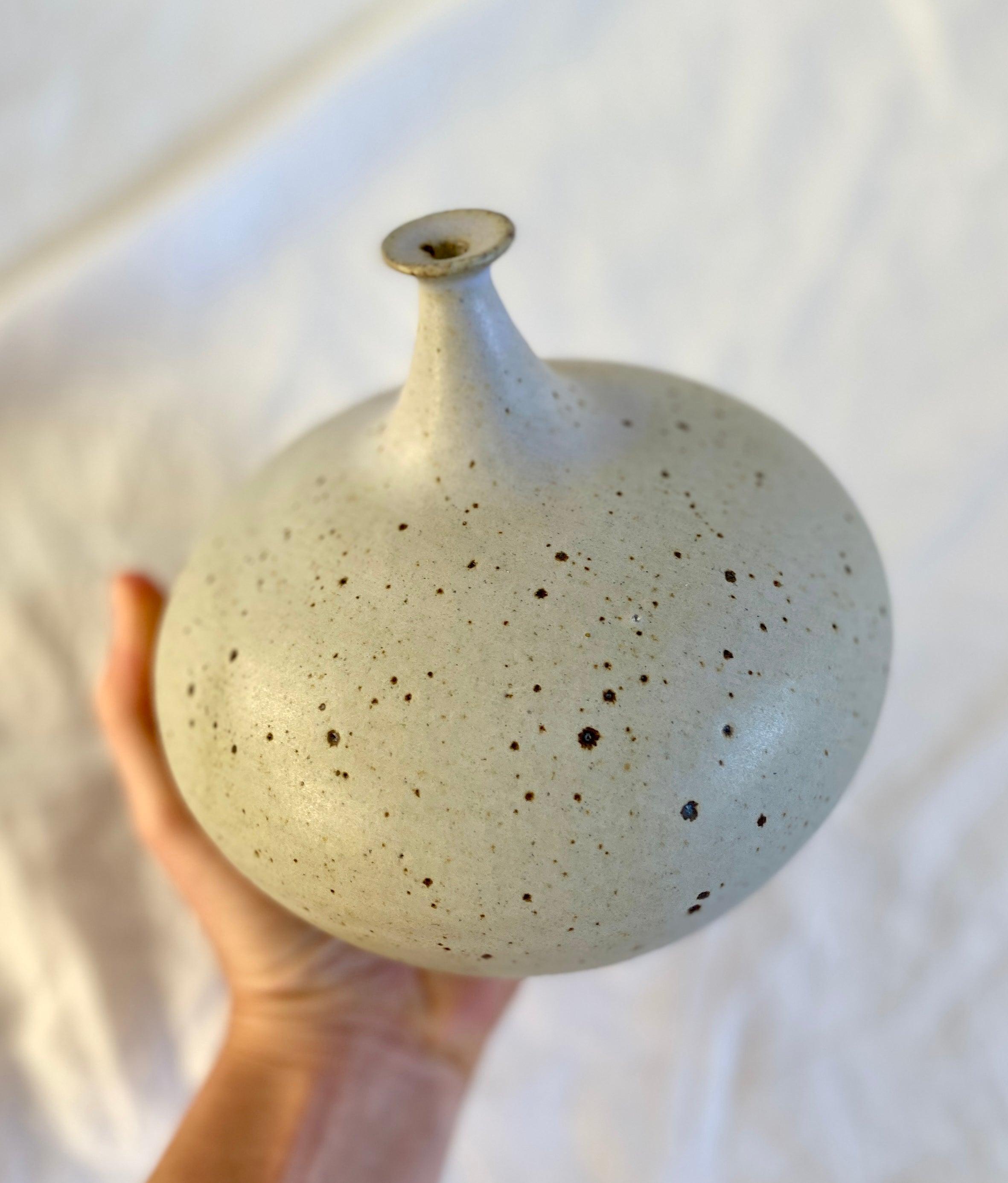 Lavender speckled wide vessel no. 3 - Dana Chieco Studio
