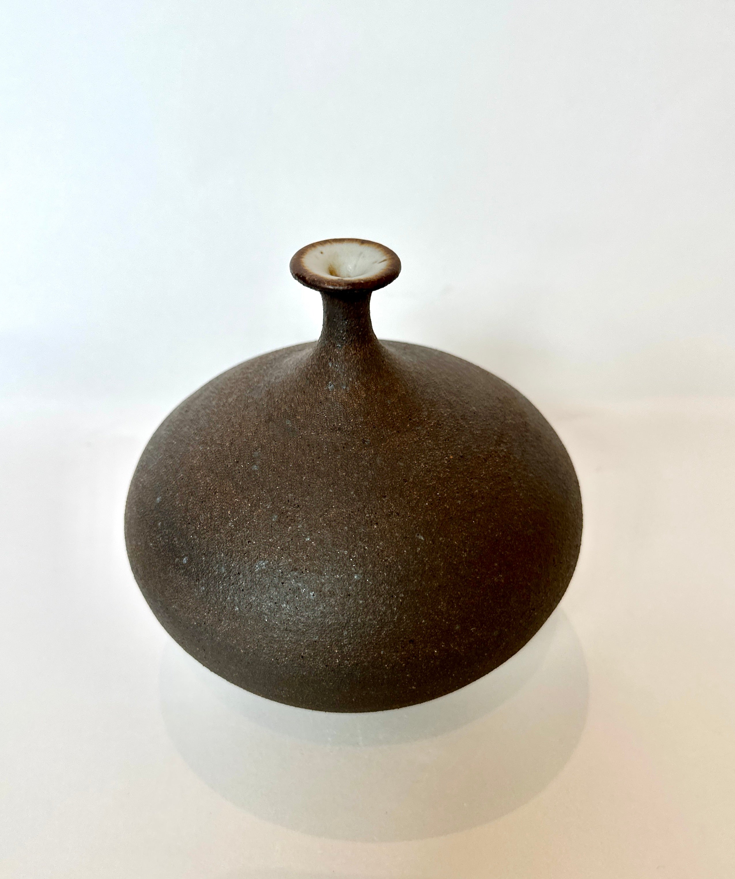 Black clay wide little neck no. 10