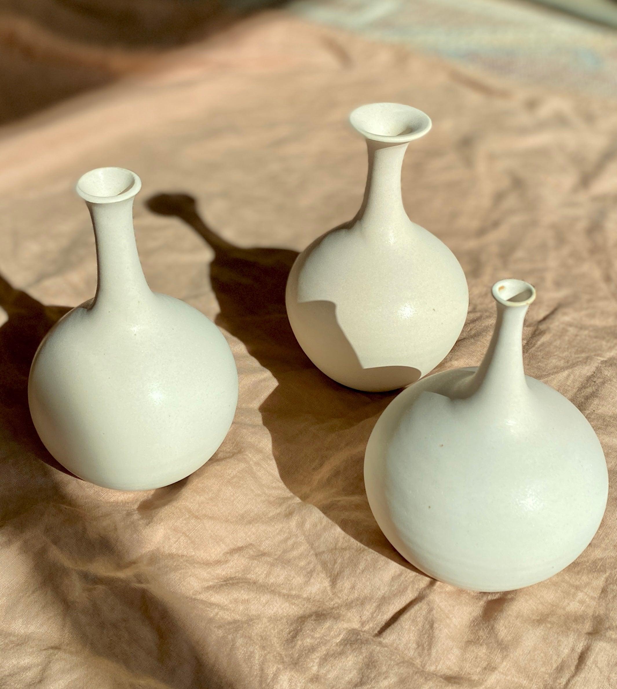 Warm satin white bottleneck no. 8 - Dana Chieco Studio