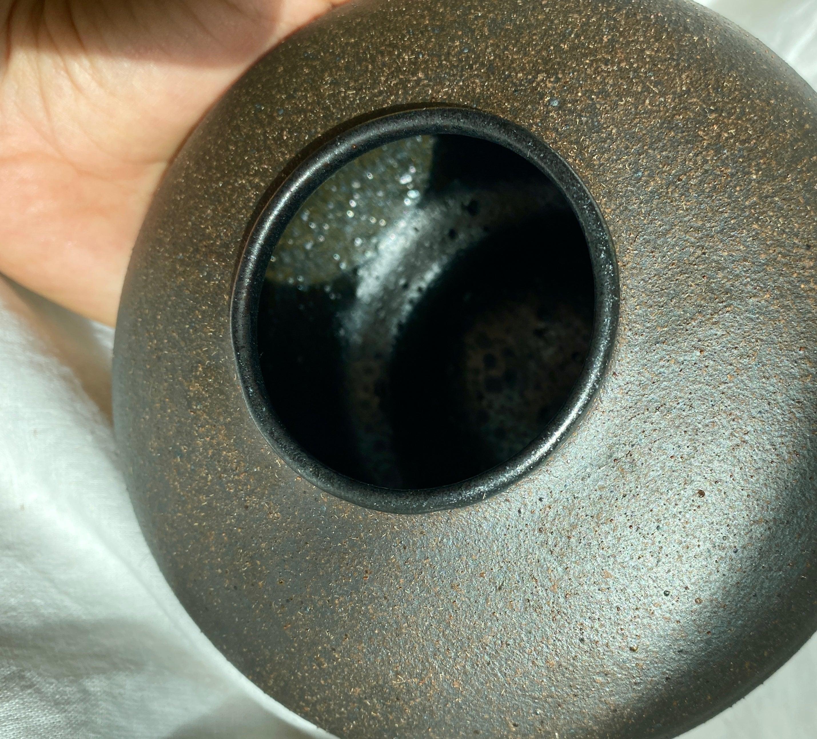 Black clay wide vase no. 7 - Dana Chieco Studio