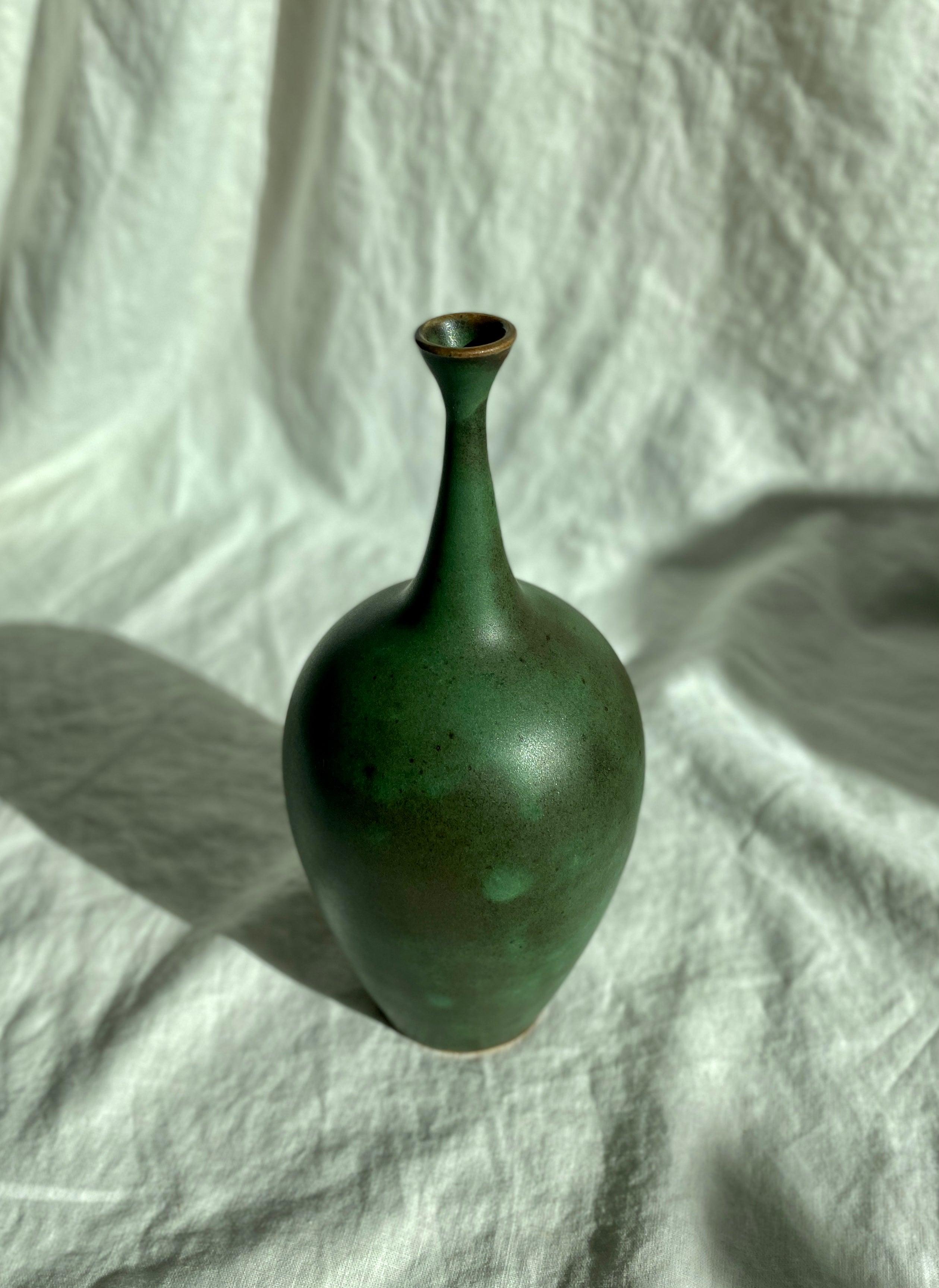 Green bottleneck no. 19 - Dana Chieco Studio