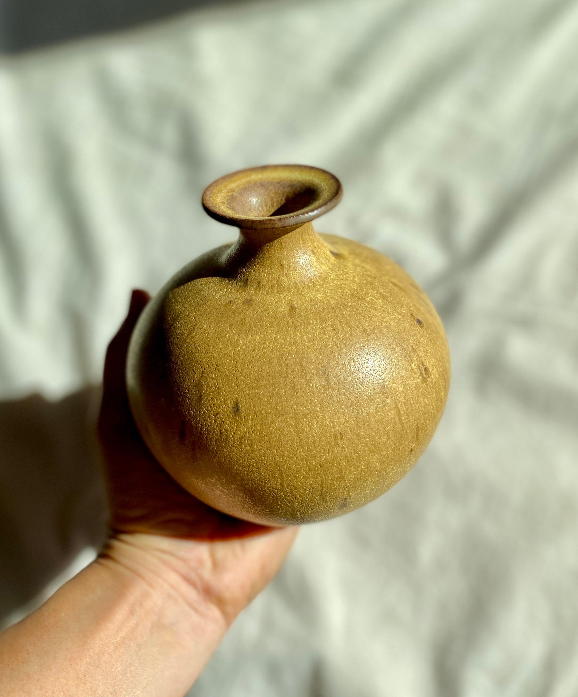 Warm yellow vase No. 1 - Dana Chieco Studio