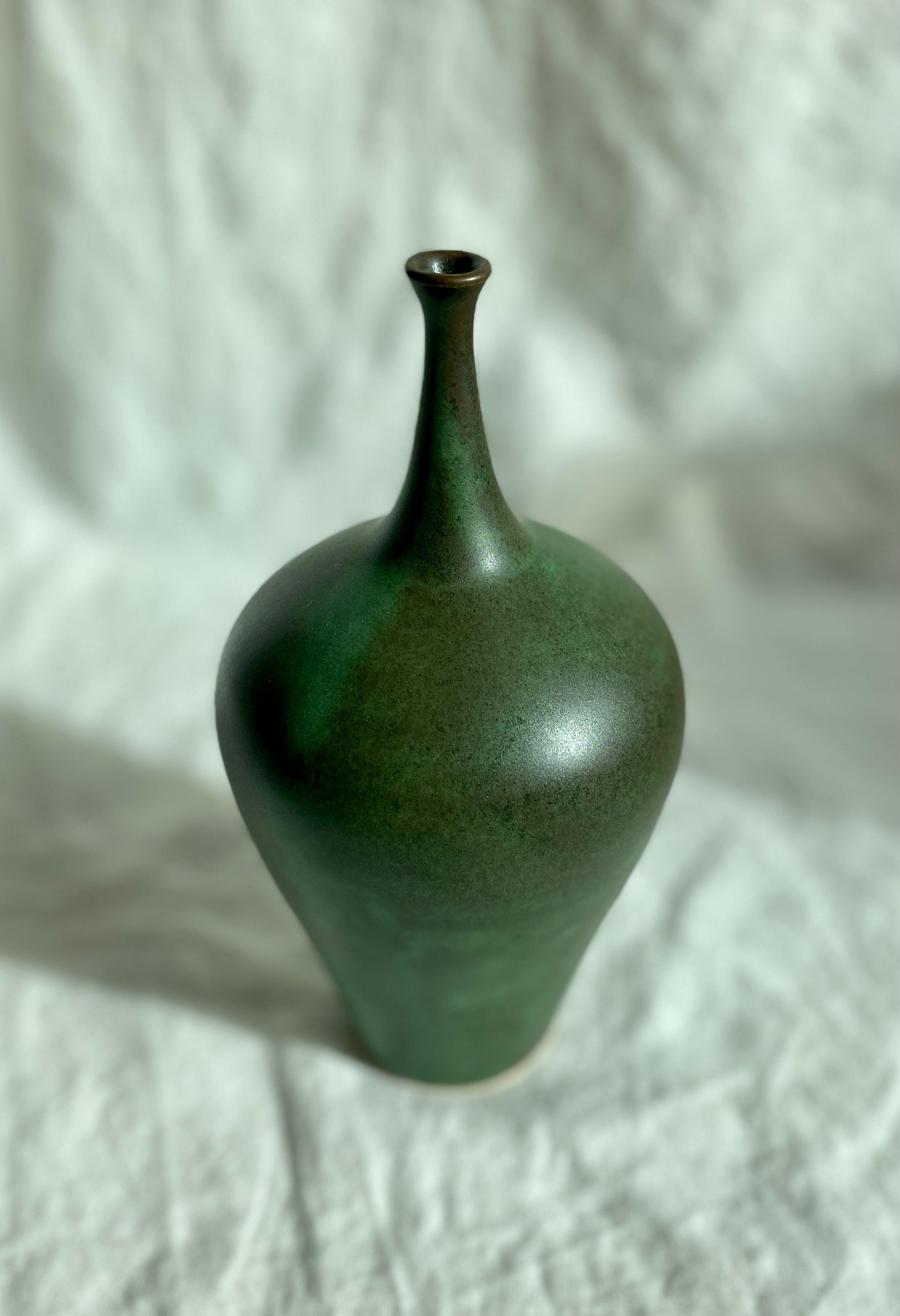 Green bottleneck no. 20 - Dana Chieco Studio
