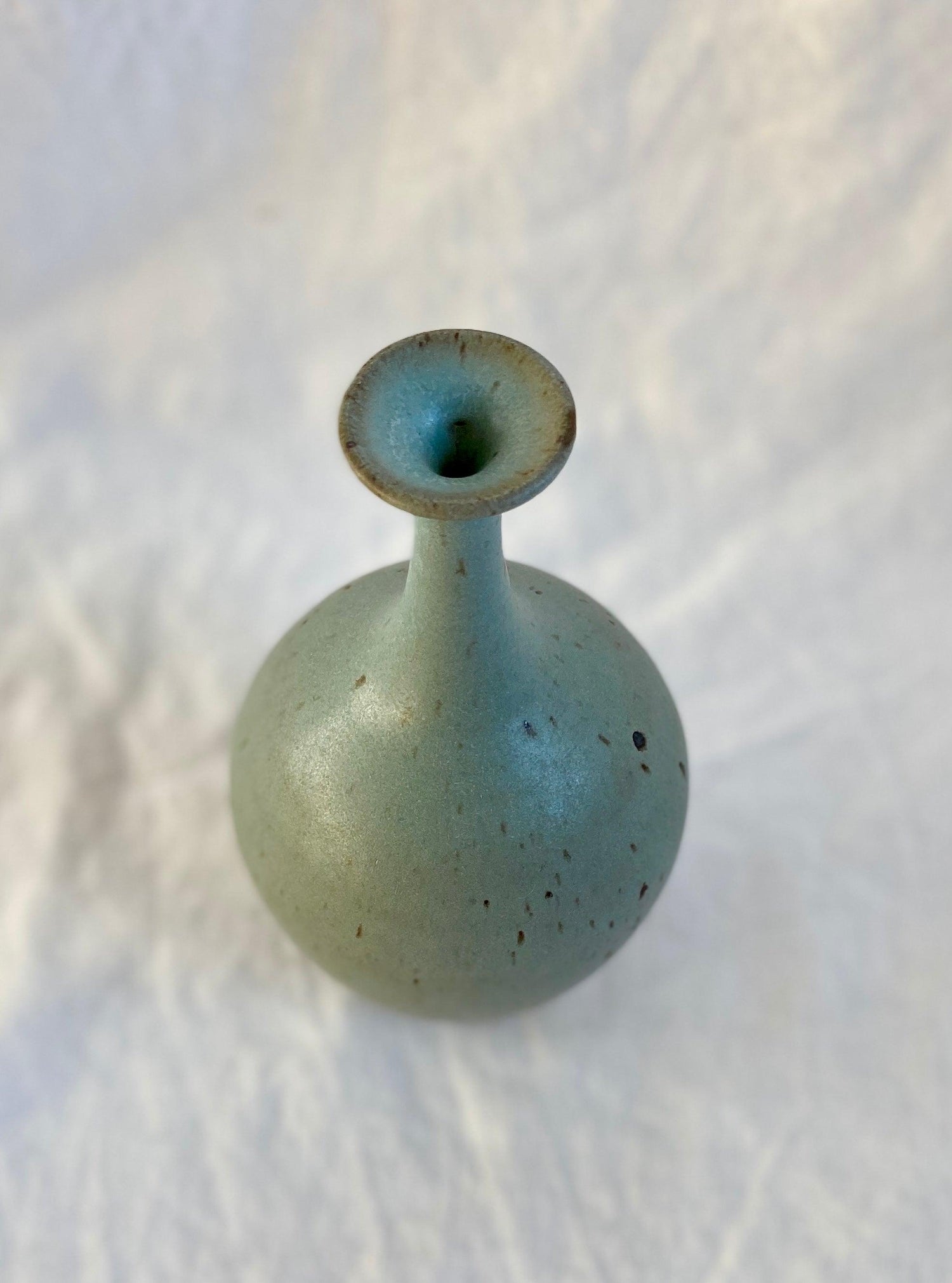 Blue speckled bottleneck vessel no. 12 - Dana Chieco Studio