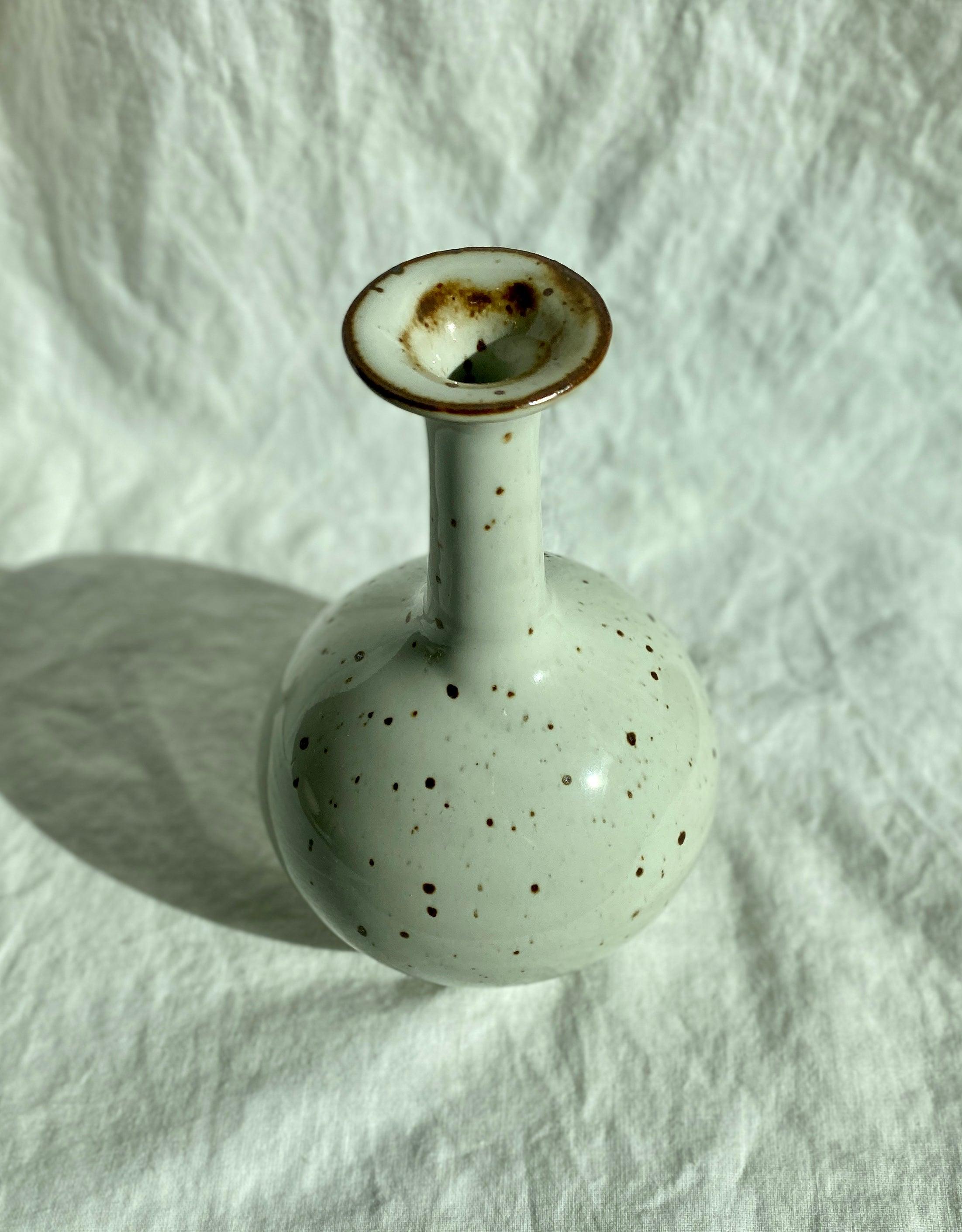 Glossy white speckled bottleneck no. 2 - Dana Chieco Studio