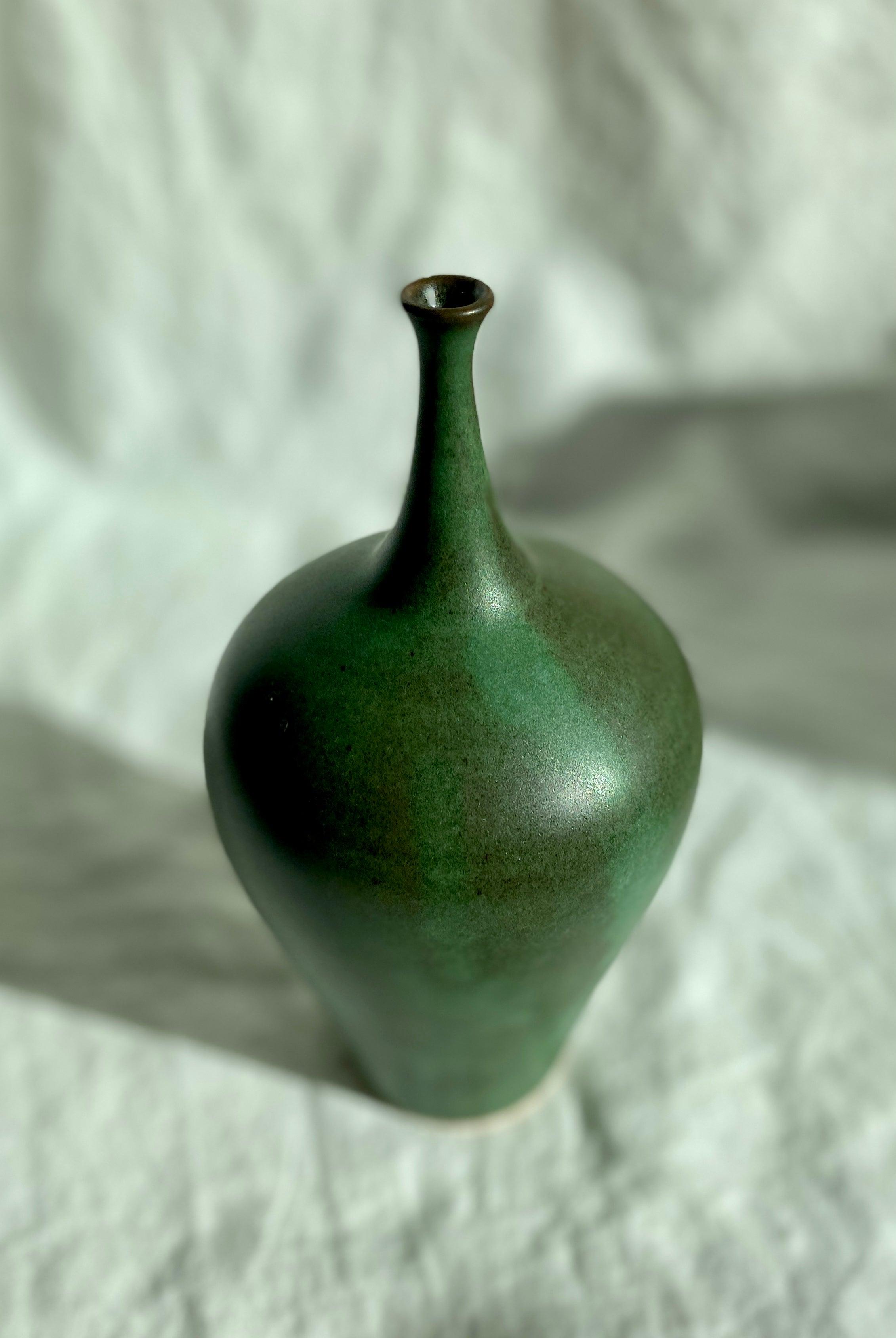 Green bottleneck no. 20 - Dana Chieco Studio