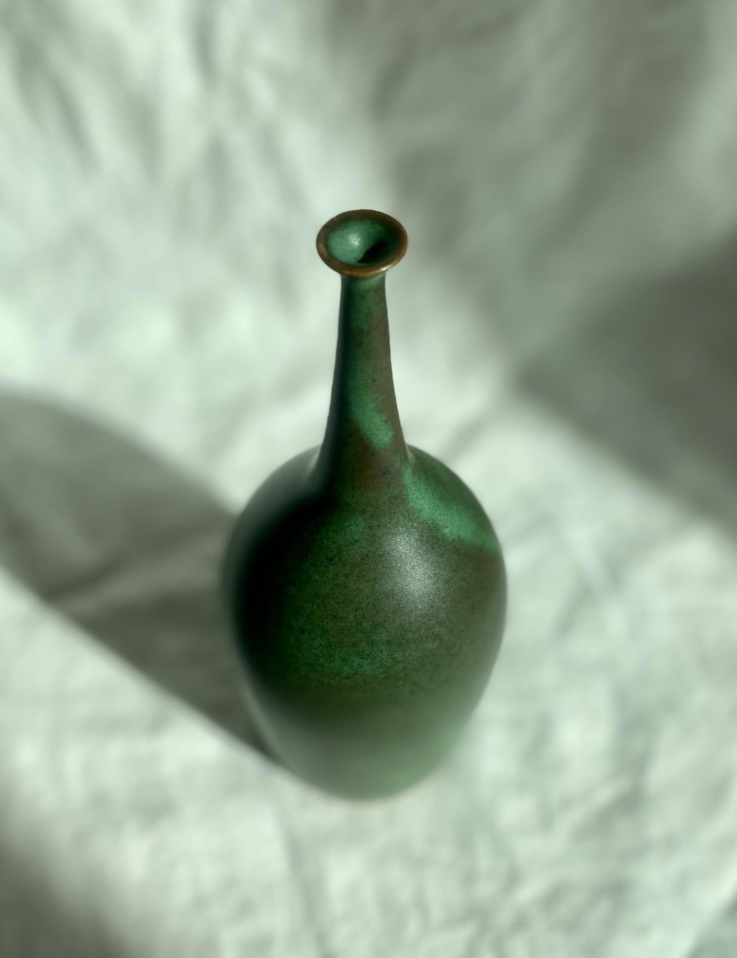 Green bottleneck no. 21 - Dana Chieco Studio