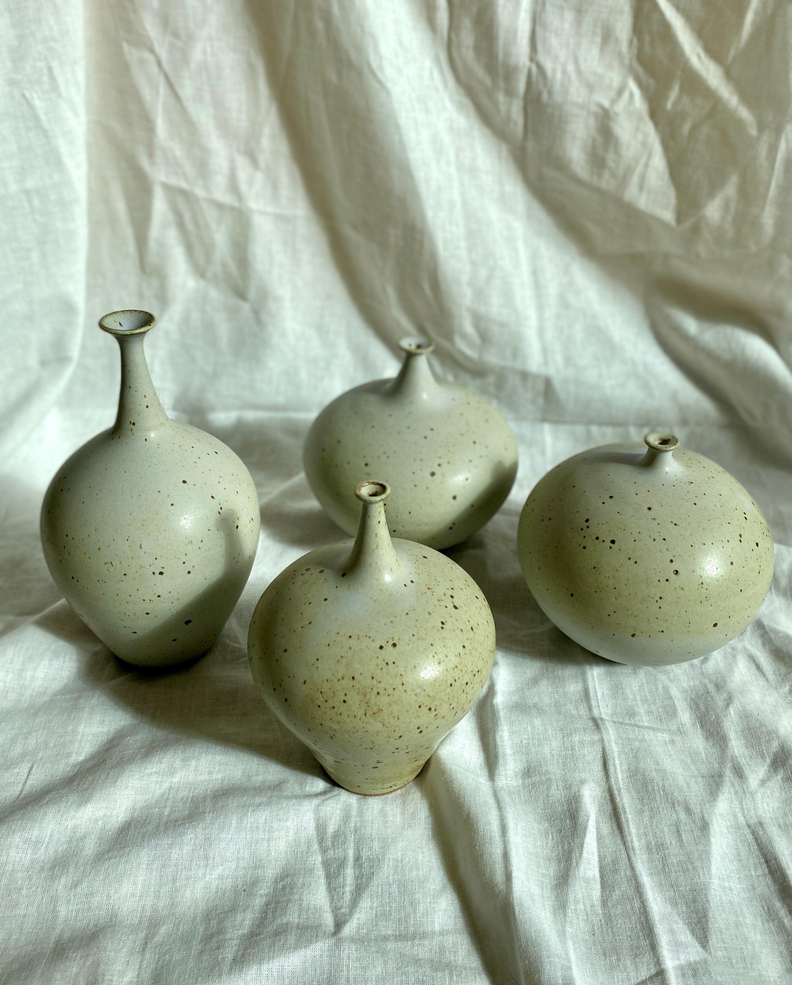 Lavender speckled wide vessel no. 3 - Dana Chieco Studio