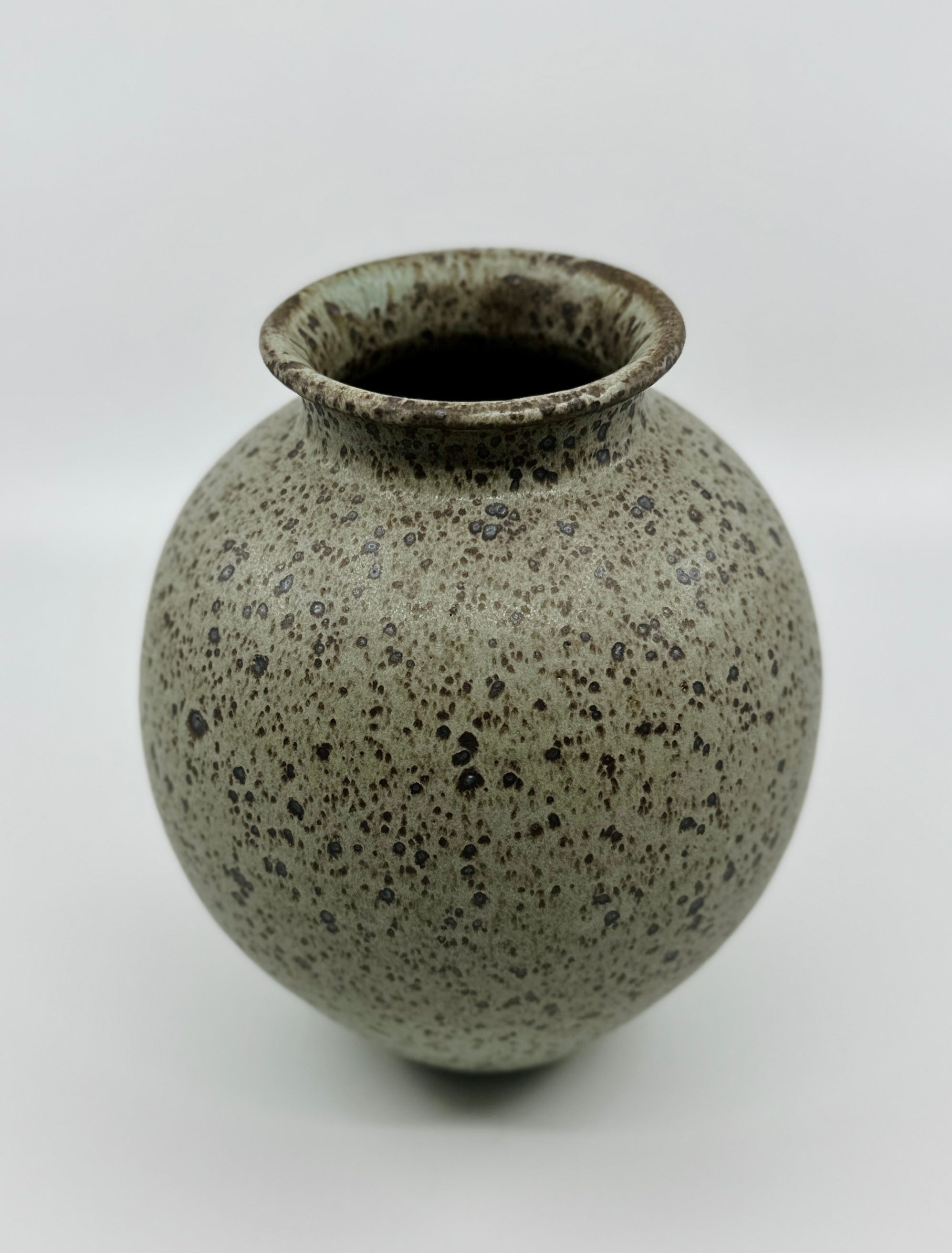 Blue speckled vase no. 25