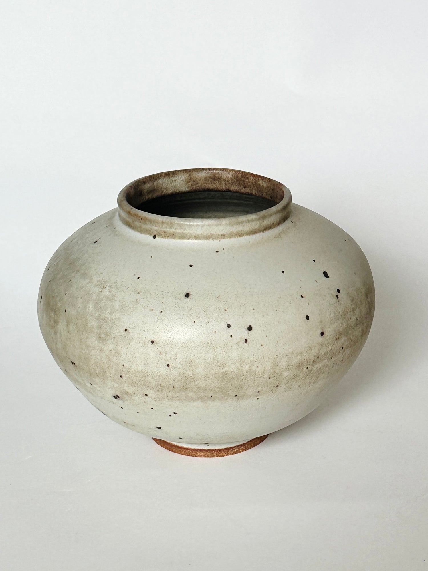 Gray vase no. 24