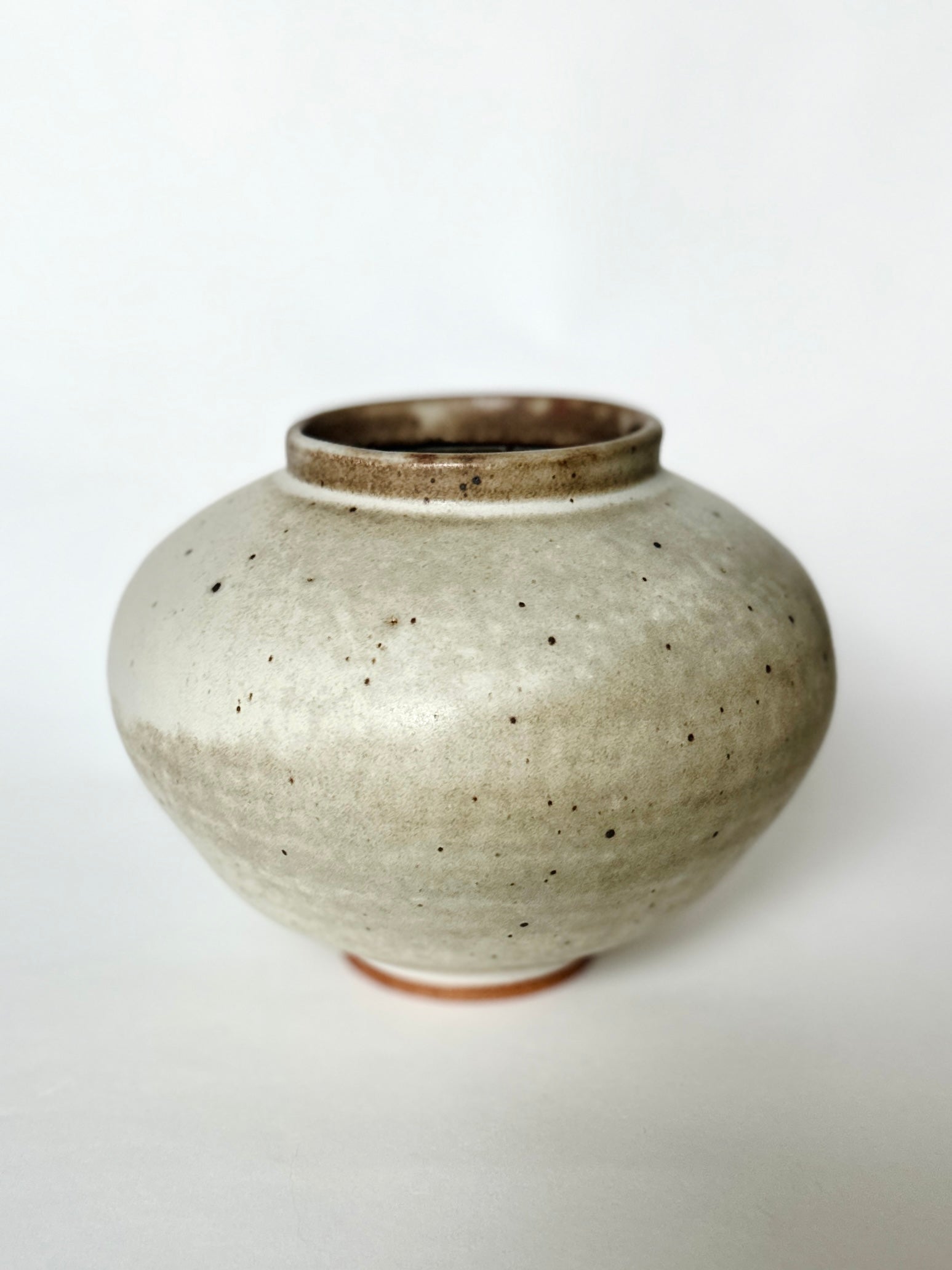 Gray/beige/cream vase no. 24