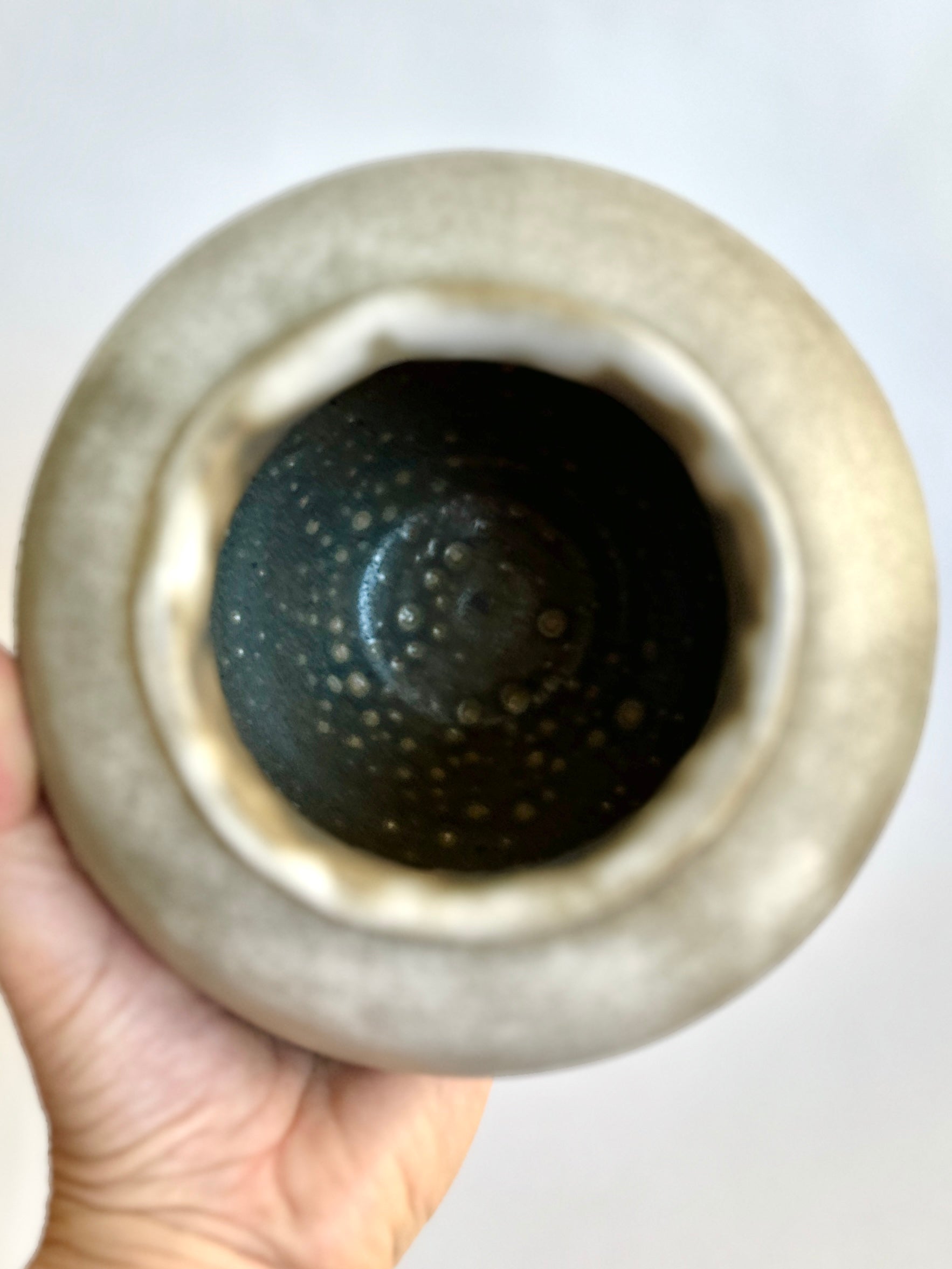 Gray/tan vase no. 23