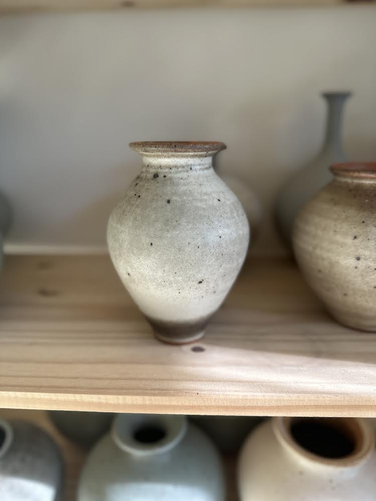 Gray vase no. 21