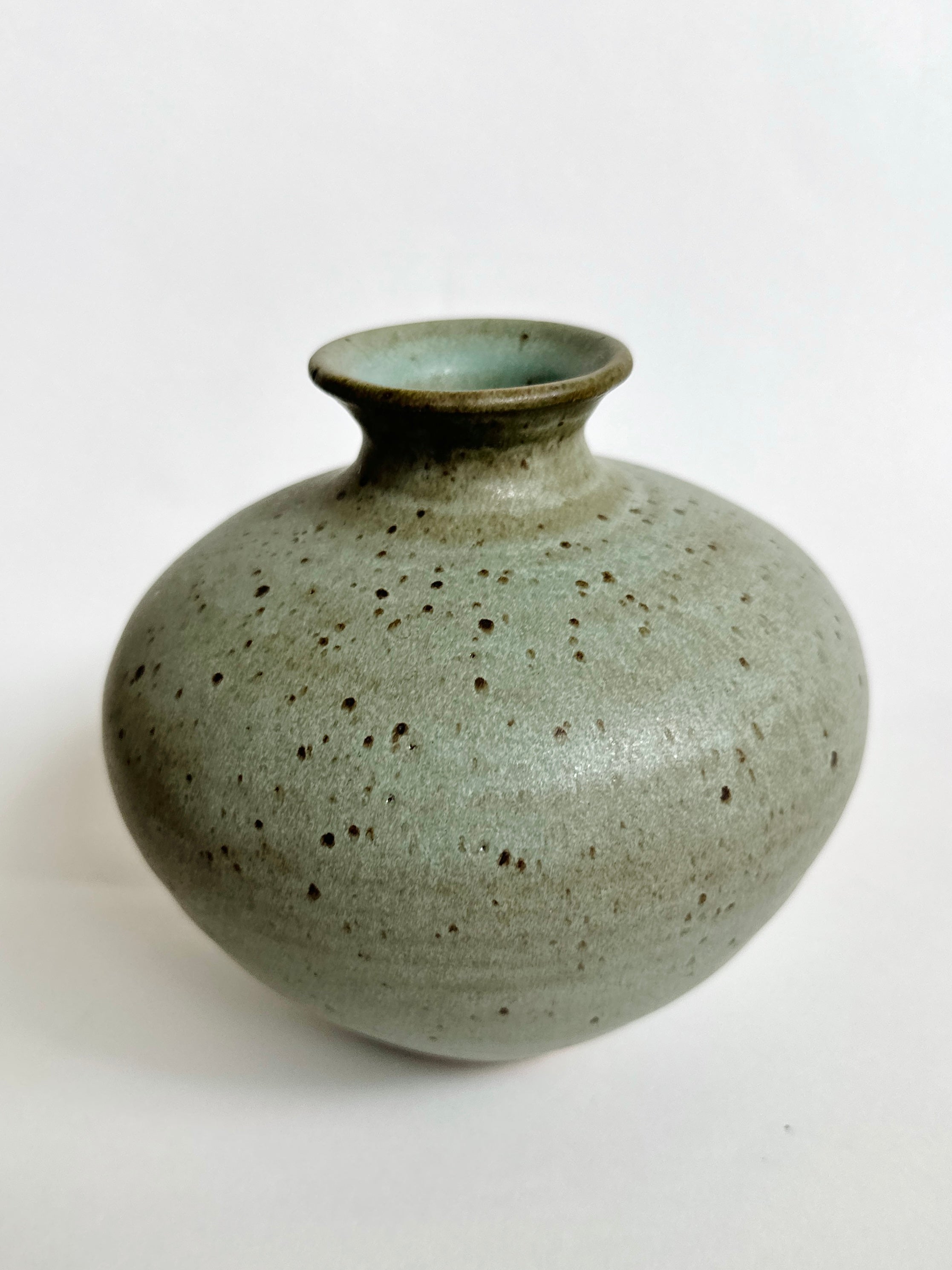 Blue speckled vase no. 14