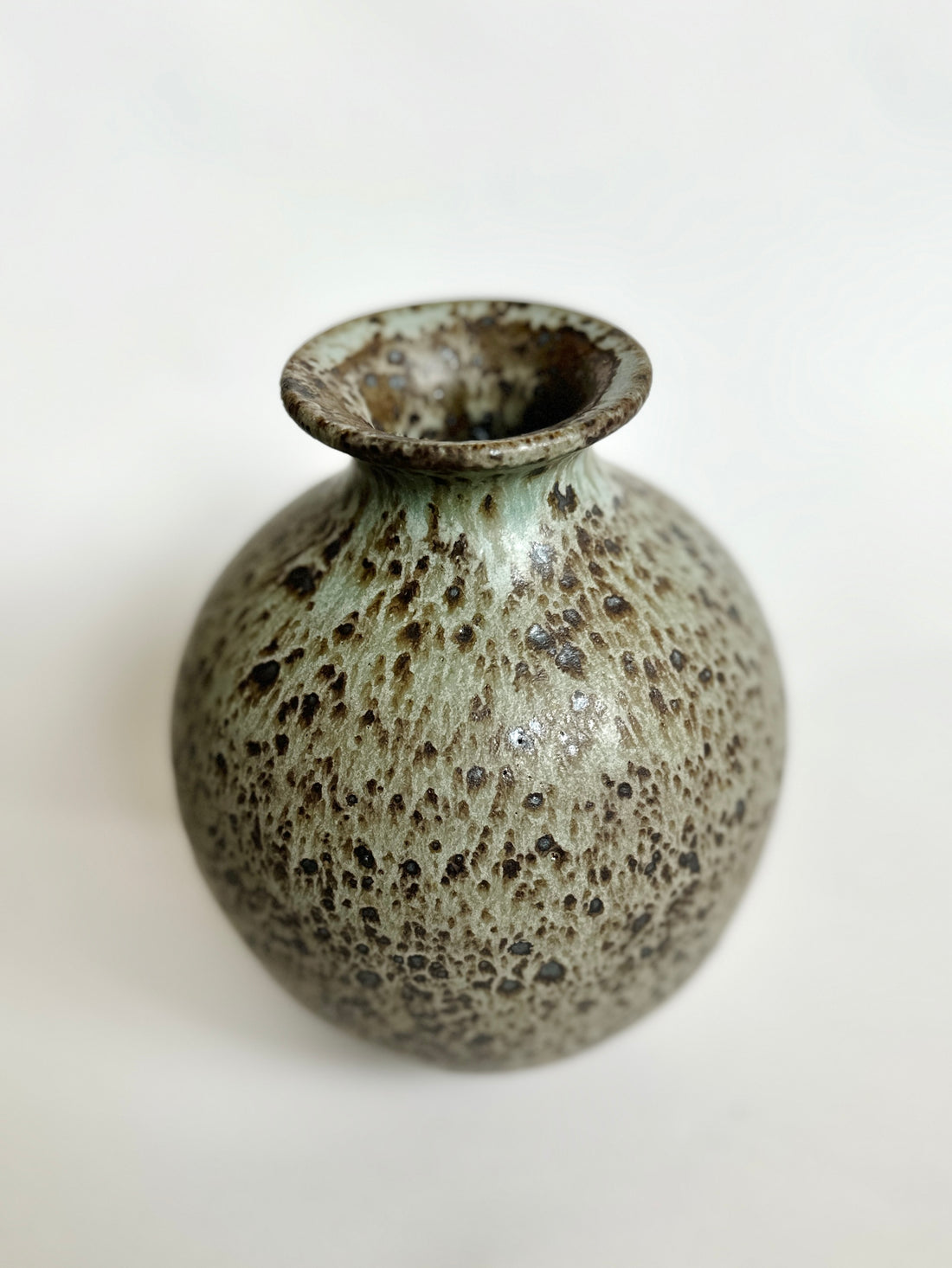 Blue speckled vase no. 16