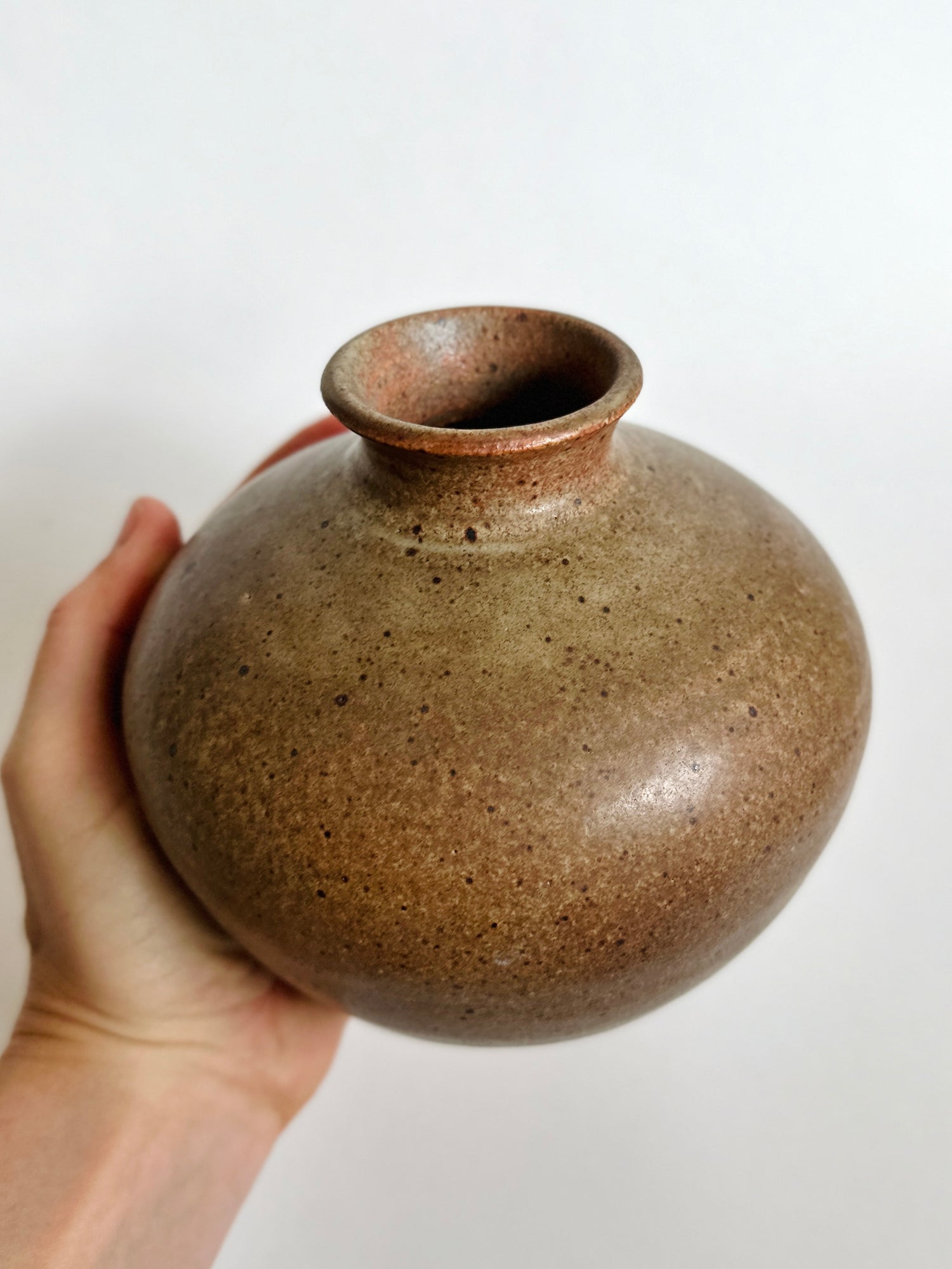 Gray/terra cotta speckled vase no. 5