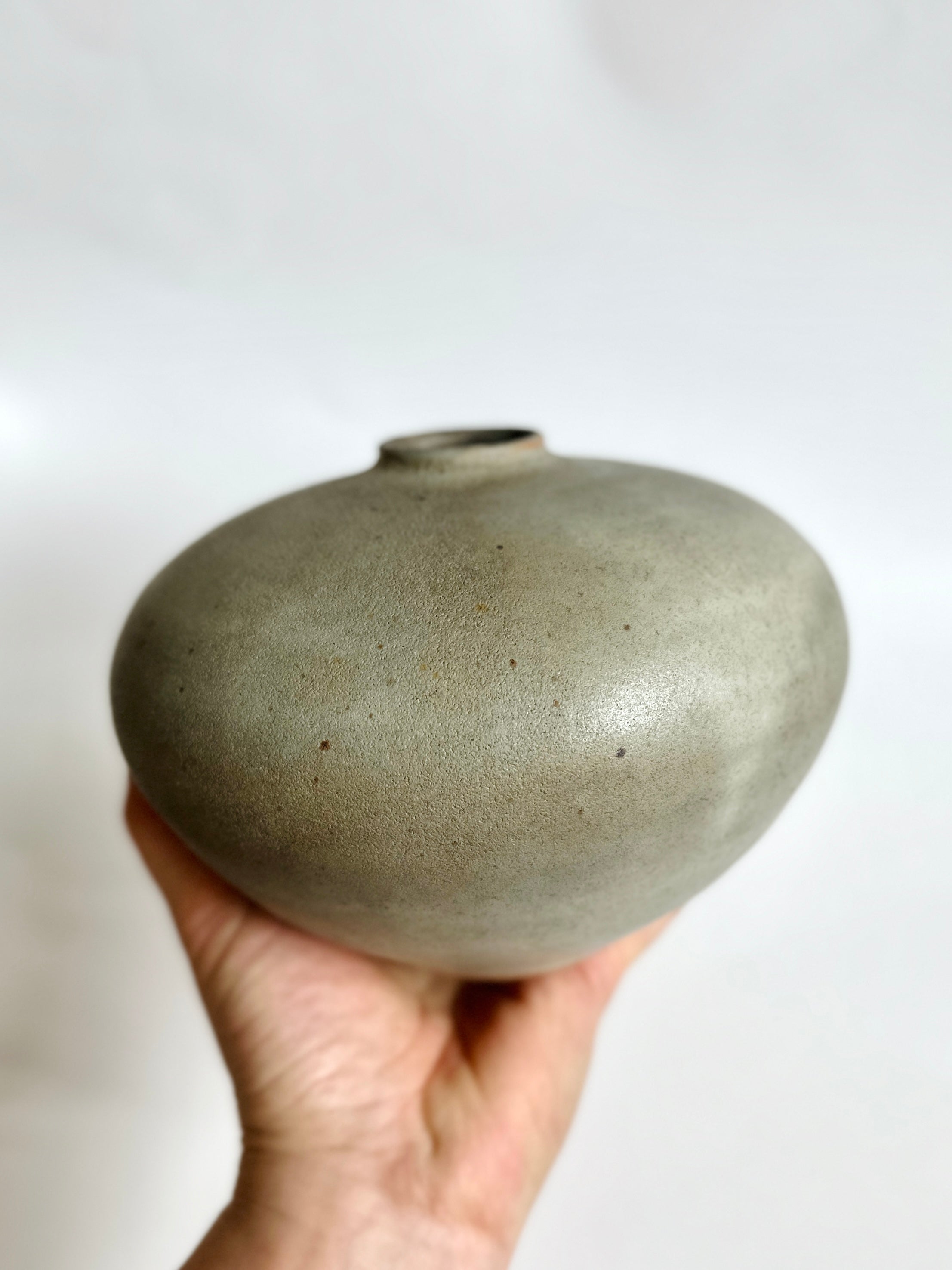 Gray wide vase no. 18