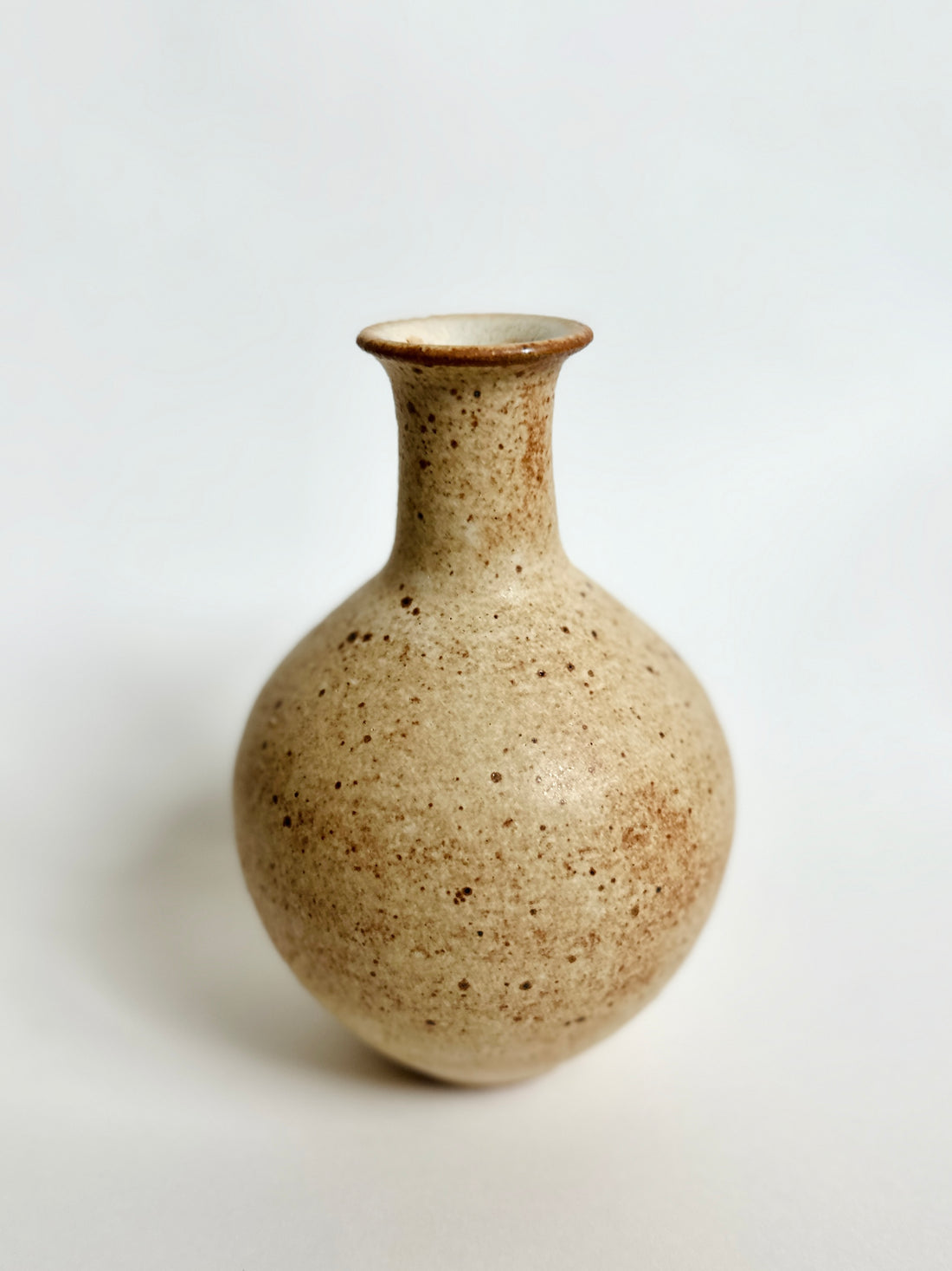 Warm satin white speckled vase no. 11