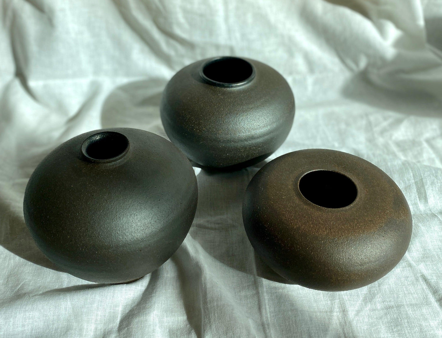 Black clay wide vase no. 8 - Dana Chieco Studio