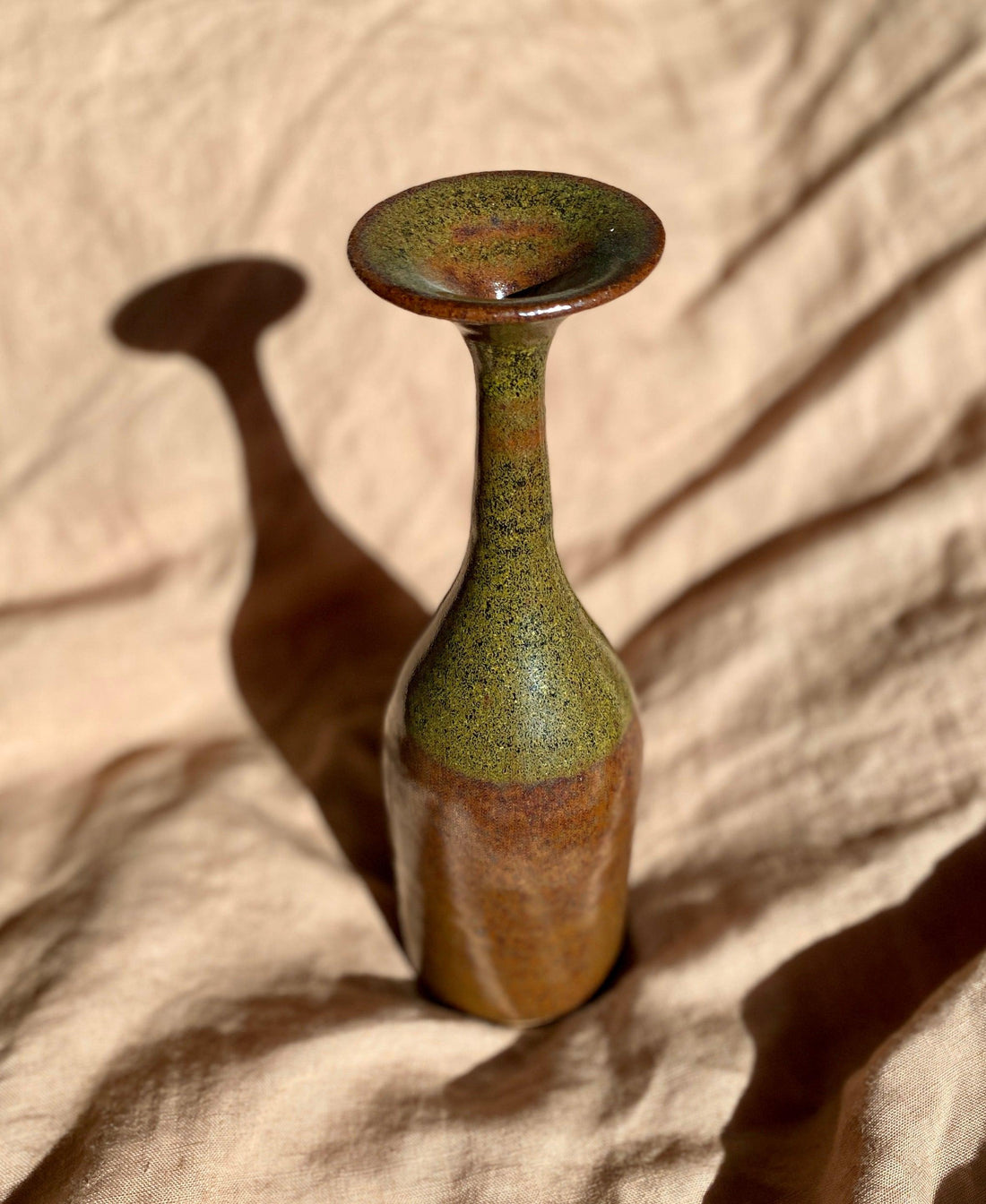 Tea dust flared bottleneck - Dana Chieco Studio