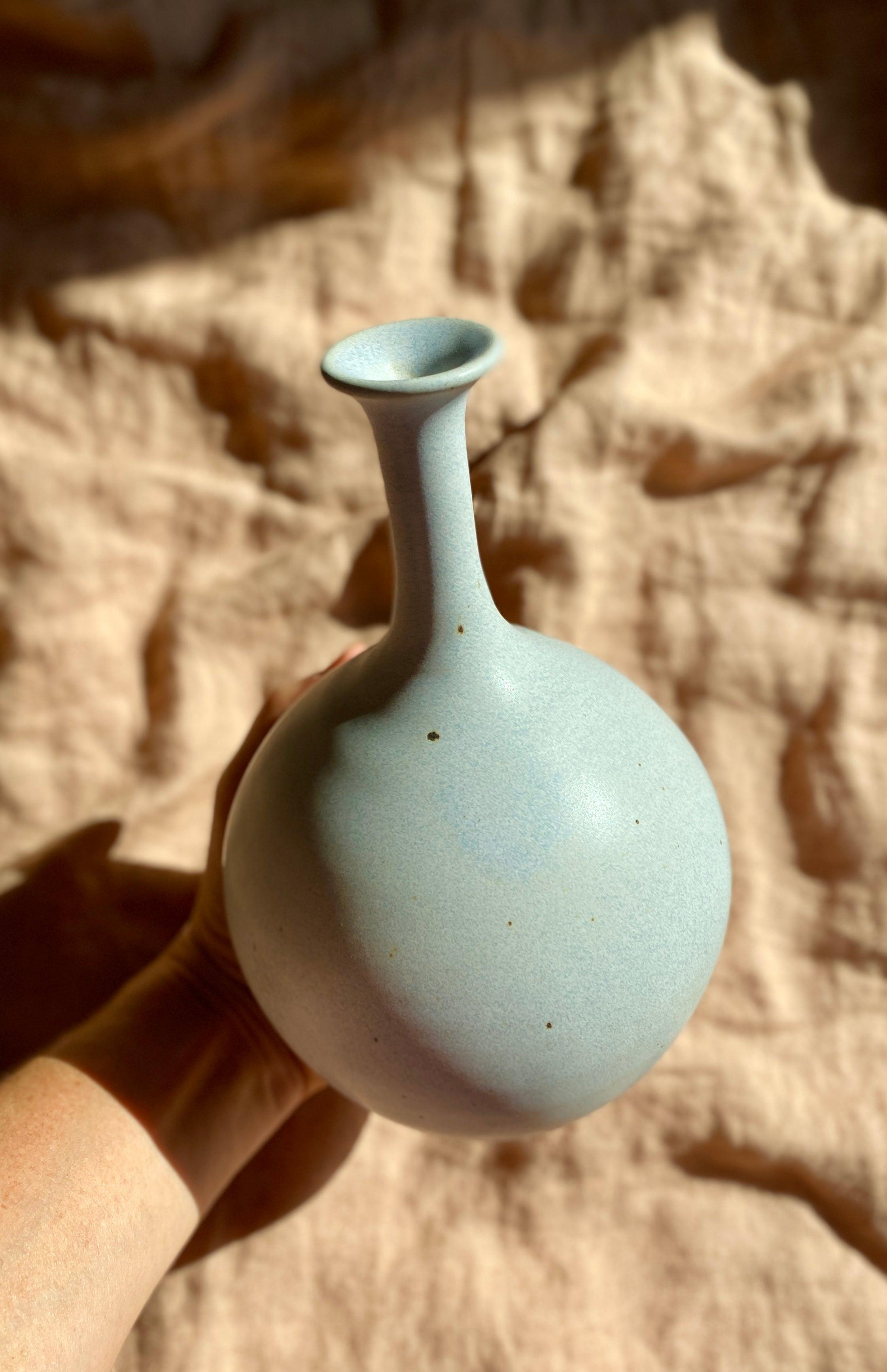 Lavender bottle-neck wide vase No. 1 - Dana Chieco Studio