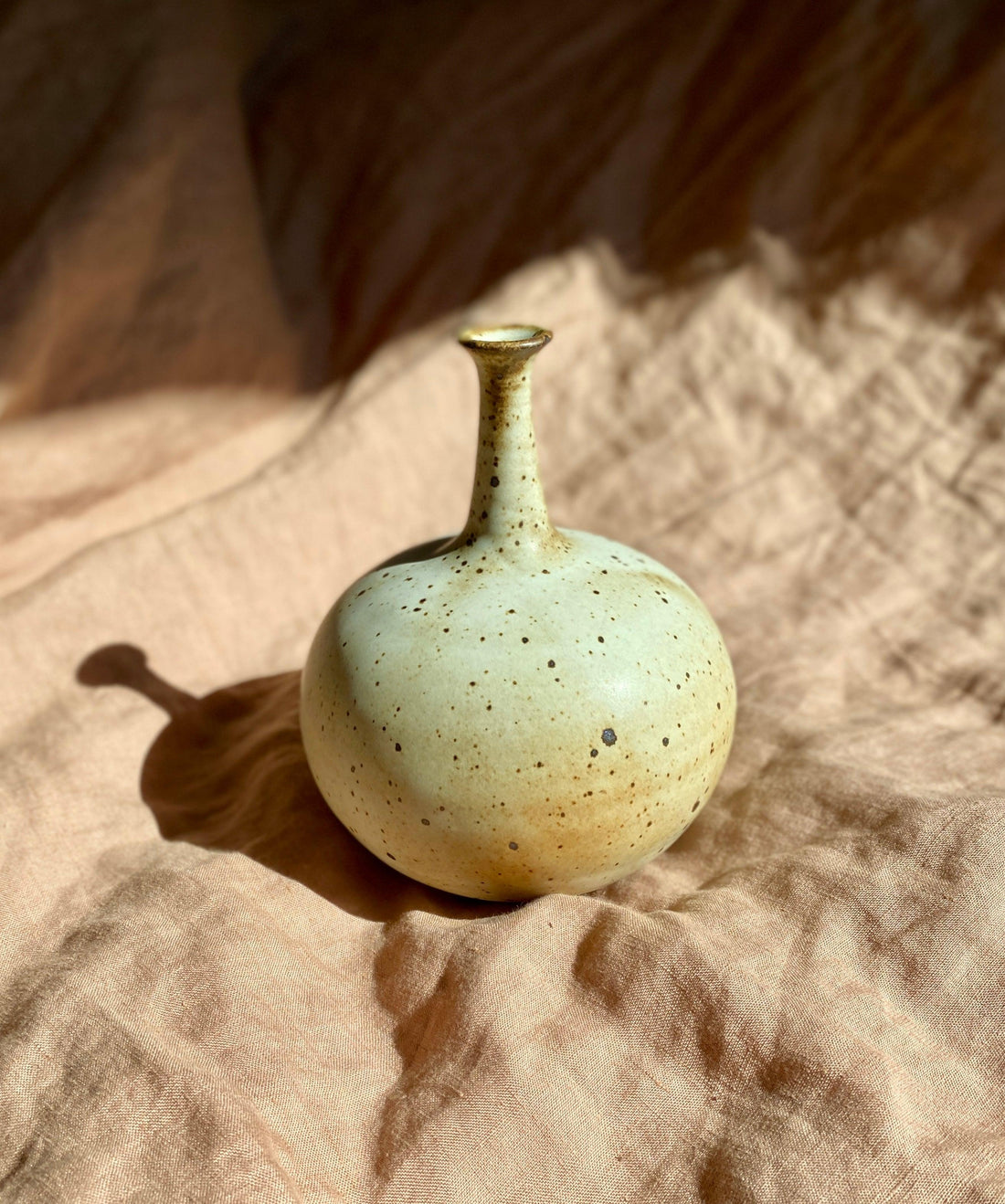 Matte white speckled wide vase with bottle-neck No. 11 - Dana Chieco Studio
