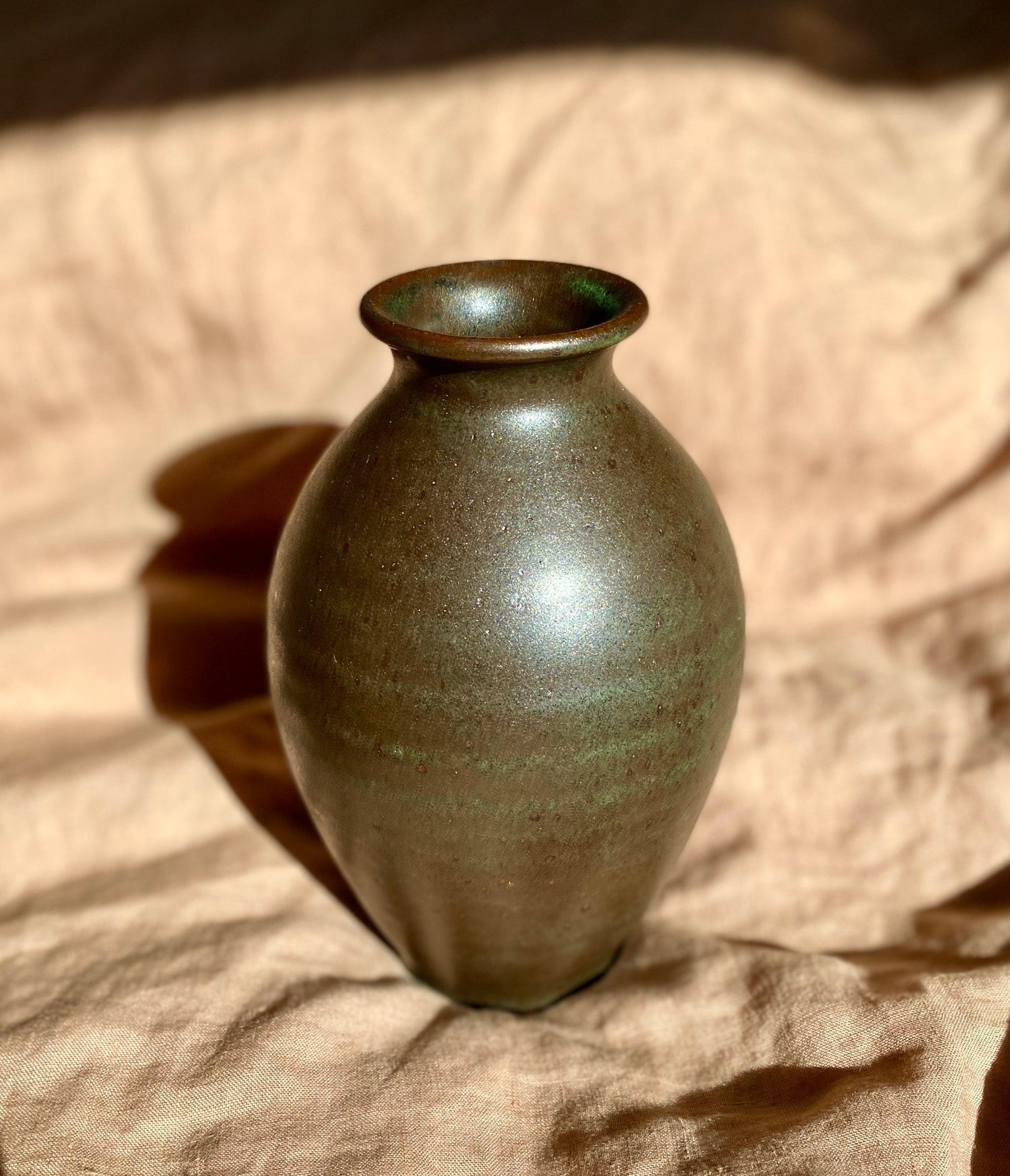 Bronze vase with green highlights - Dana Chieco Studio